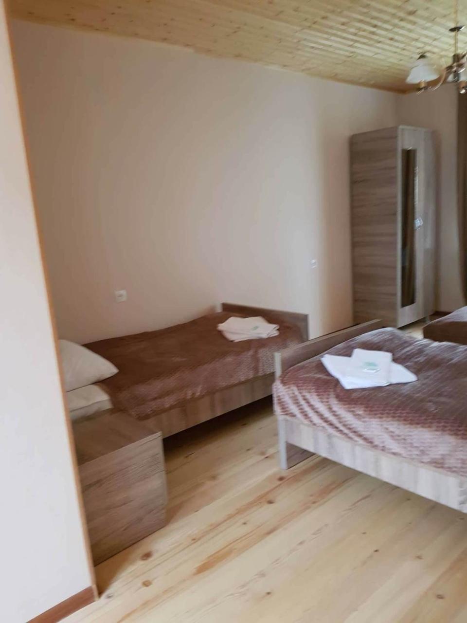 Guesthouse Guram Baba Mestia Exteriör bild